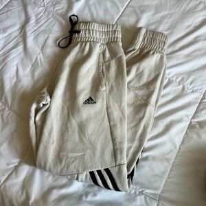 Adidas sweatpants